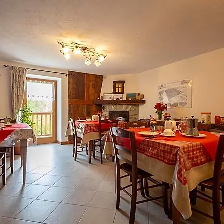 Le Vieux Noyer - Al Villaggio Di Rumiod