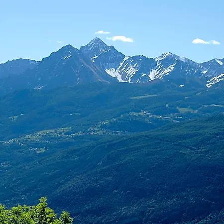 Отель Le Vieux Noyer - Al Villaggio Di Rumiod