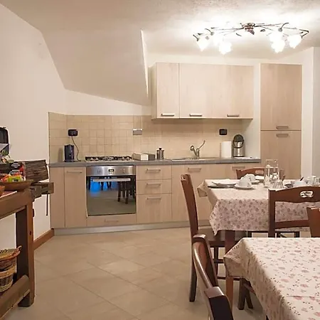 Le Vieux Noyer - Al Villaggio Di Rumiod 3*