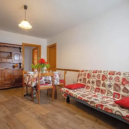 Le Vieux Noyer - Al Villaggio Di Rumiod Отель Сарр