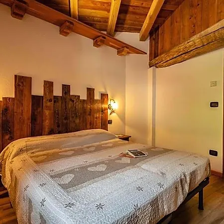 Le Vieux Noyer - Al Villaggio Di Rumiod