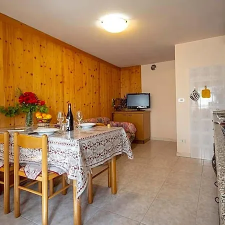 Le Vieux Noyer - Al Villaggio Di Rumiod Отель Сарр