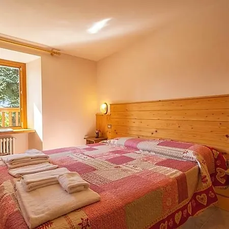 Le Vieux Noyer - Al Villaggio Di Rumiod 3* Сарр