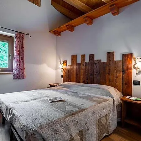 Le Vieux Noyer - Al Villaggio Di Rumiod 3* Сарр