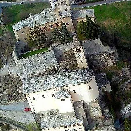 Отель Le Vieux Noyer - Al Villaggio Di Rumiod Сарр